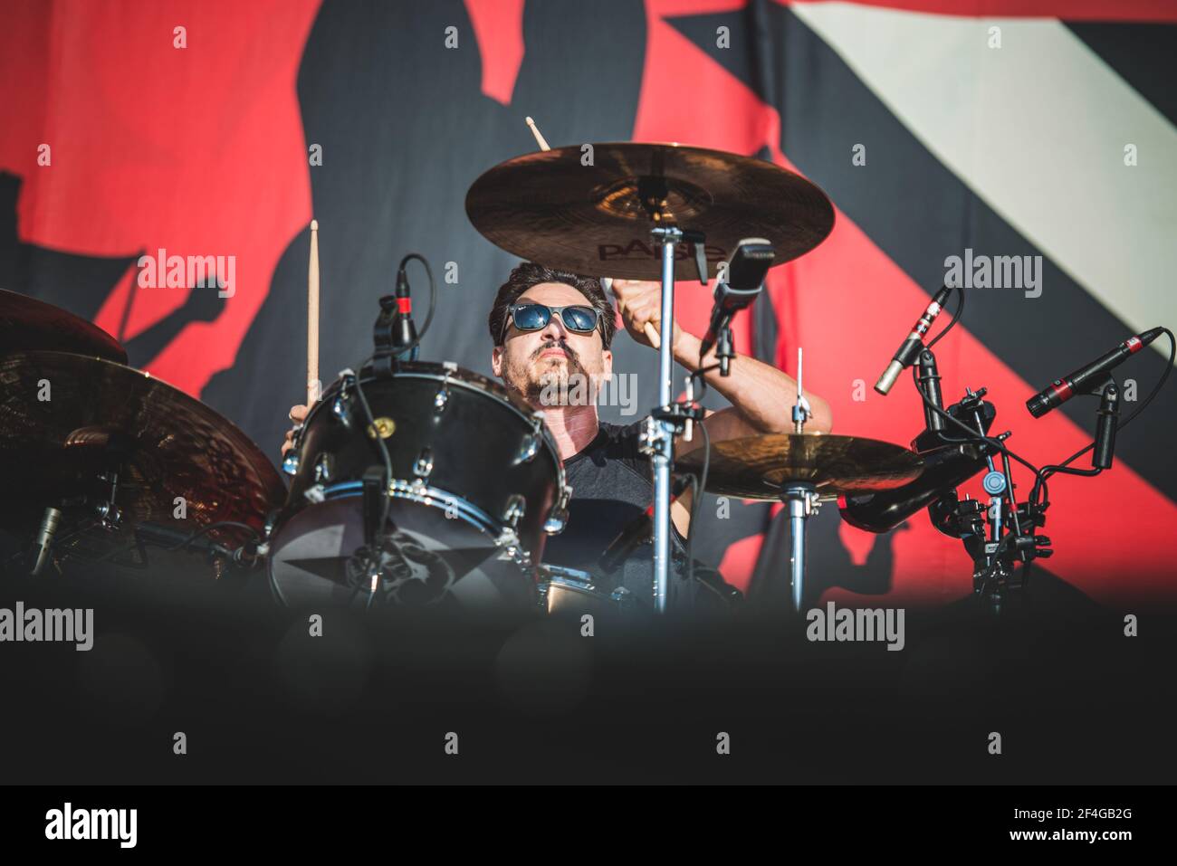 ITALIE, FIRENZE 2017: Brad Wilk, batteur du super groupe américain de rap/rock prophètes de rage (composé de membres de rage contre la machine, Cypress Hill et public Enemy), en live sur scène. Banque D'Images