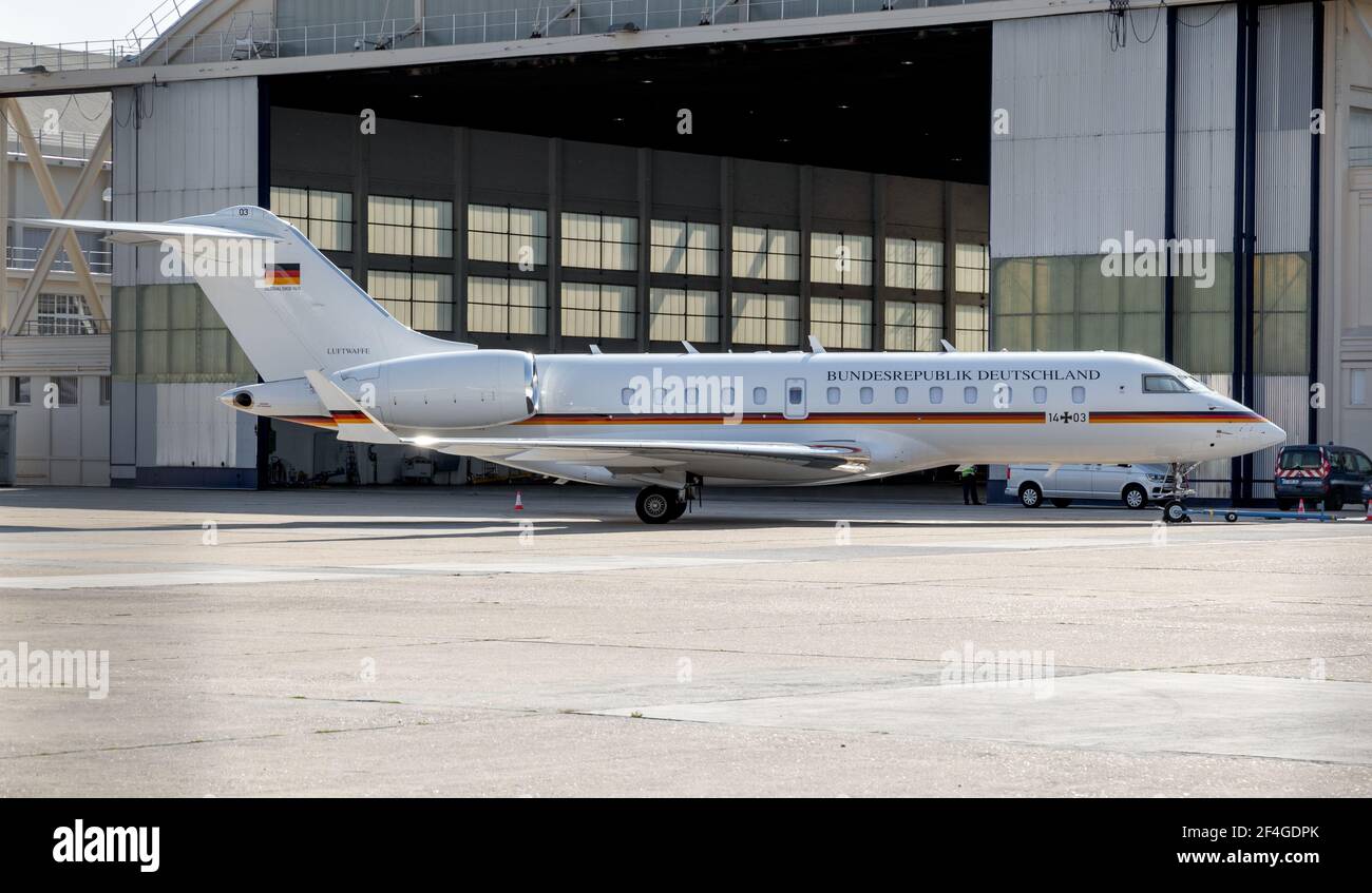 Aviation allemande Bombardier Global 5000, avion d'affaires stationné à l'aéroport Paris-le Bourget. France - 22 juin 2017 Banque D'Images