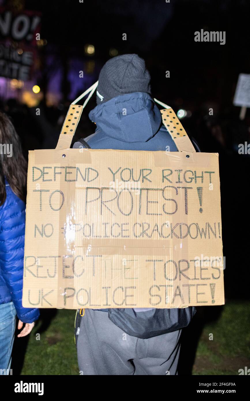 Protestation contre le nouveau projet de loi et l'oppression des femmes, Parliament Square, Londres, 16 mars 2021 Banque D'Images