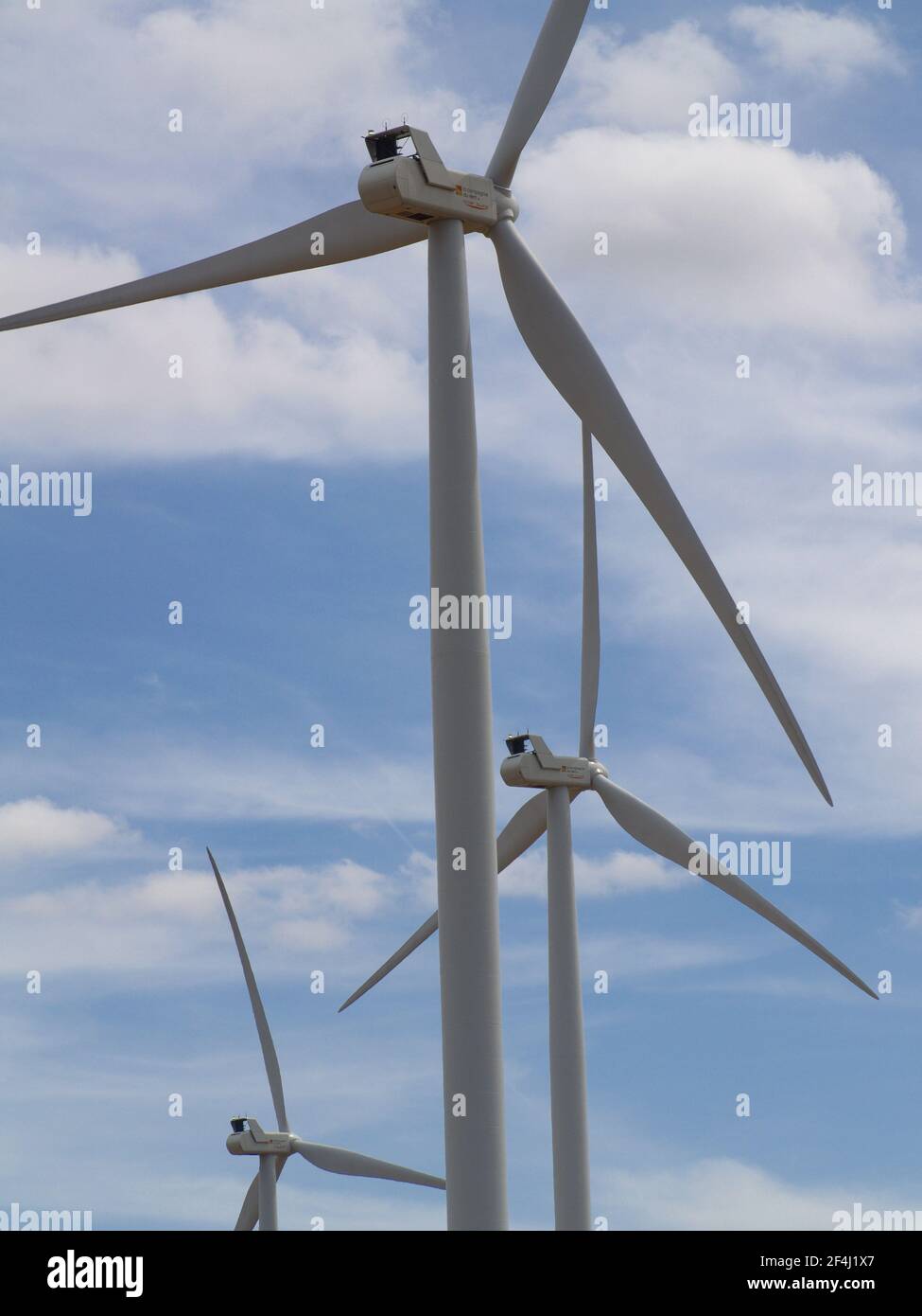 La Compagnie du vent éoliennes en France rurale Photo Stock - Alamy