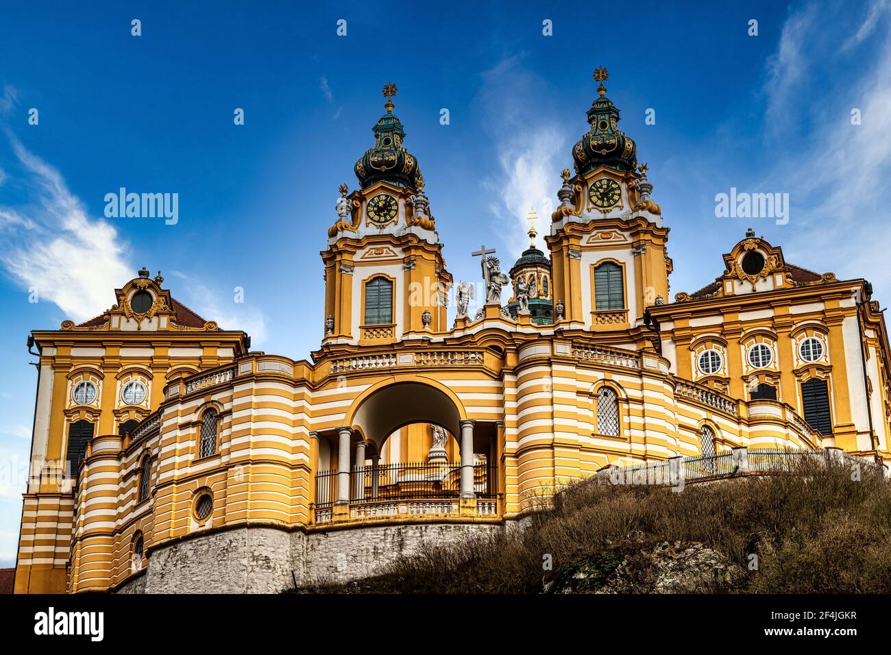 Belle vue sur Stift Melk (Abbaye de Melk)dans la Wachau, situé sur le Danube Banque D'Images Belle vue sur Stift Melk (Abbaye de Melk)dans la Wachau, situé sur le Danube Banque D'Images