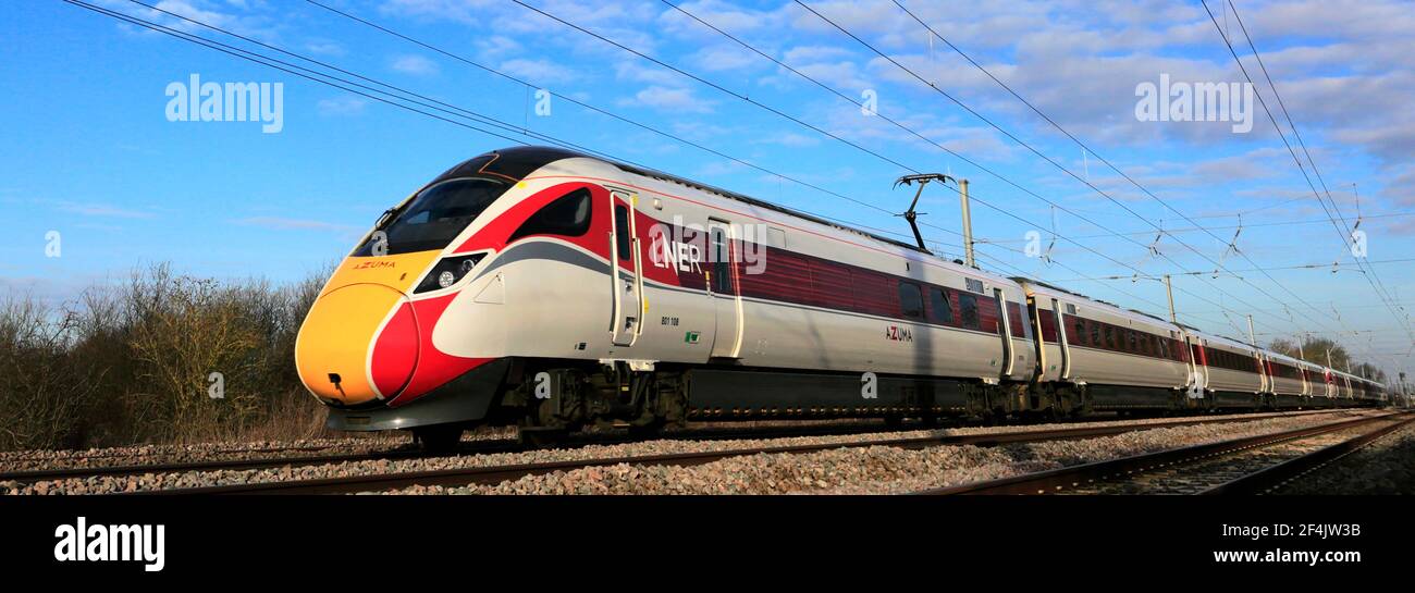 LNER Azuma train, classe 800, East Coast main Line Railway, Newark on Trent, Nottinghamshire, Angleterre, Royaume-Uni Banque D'Images