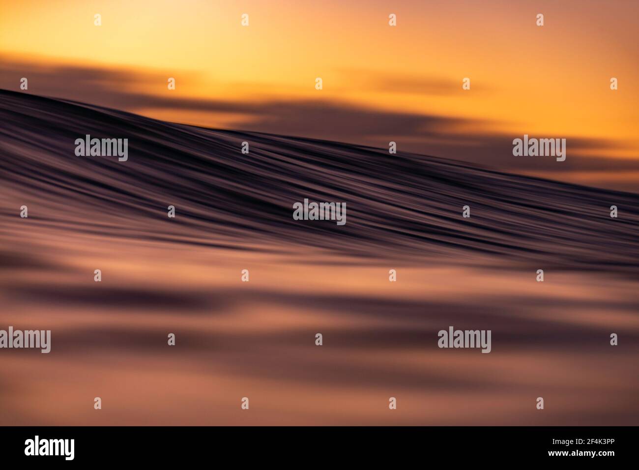 Lever du soleil sur Maroochydore Beach, Sunshine Coast, Queensland, Australie Banque D'Images