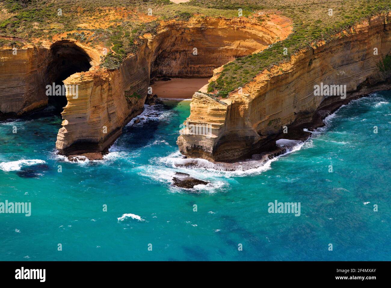 Australie, Victoria, vue aérienne depuis Thunder Cave et Blow Hole sur Great Ocean Road dans le parc national de Port Campbell Banque D'Images