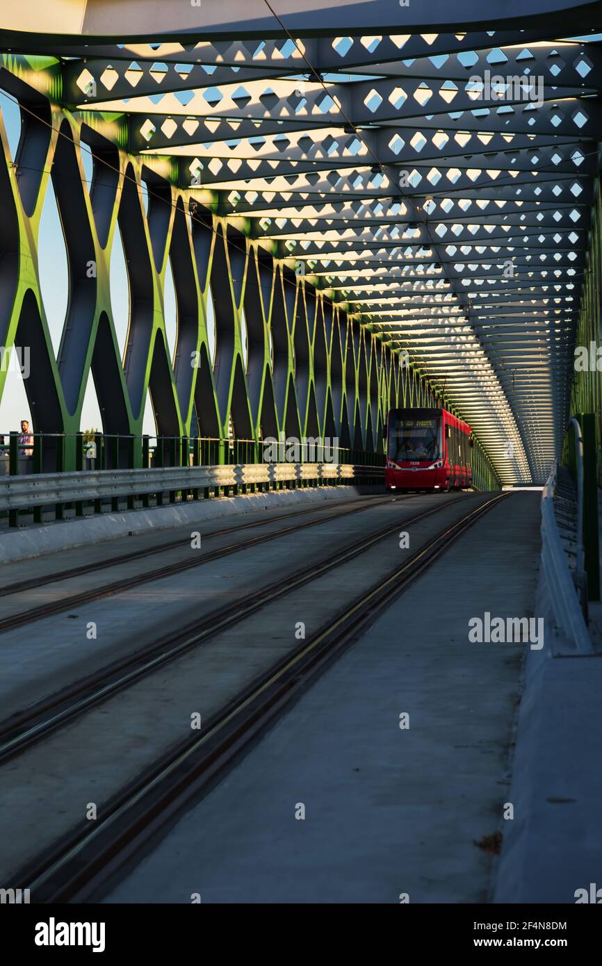 Vieux pont vert à Bratislava Banque D'Images