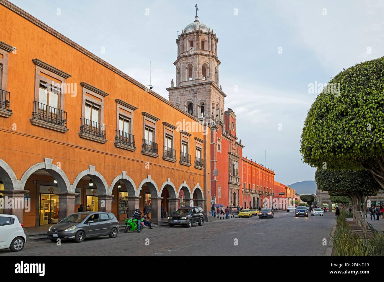 Templo de San Francisco, église franciscaine dans le centre-ville historique de Querétaro, centre-nord du Mexique Banque D'Images