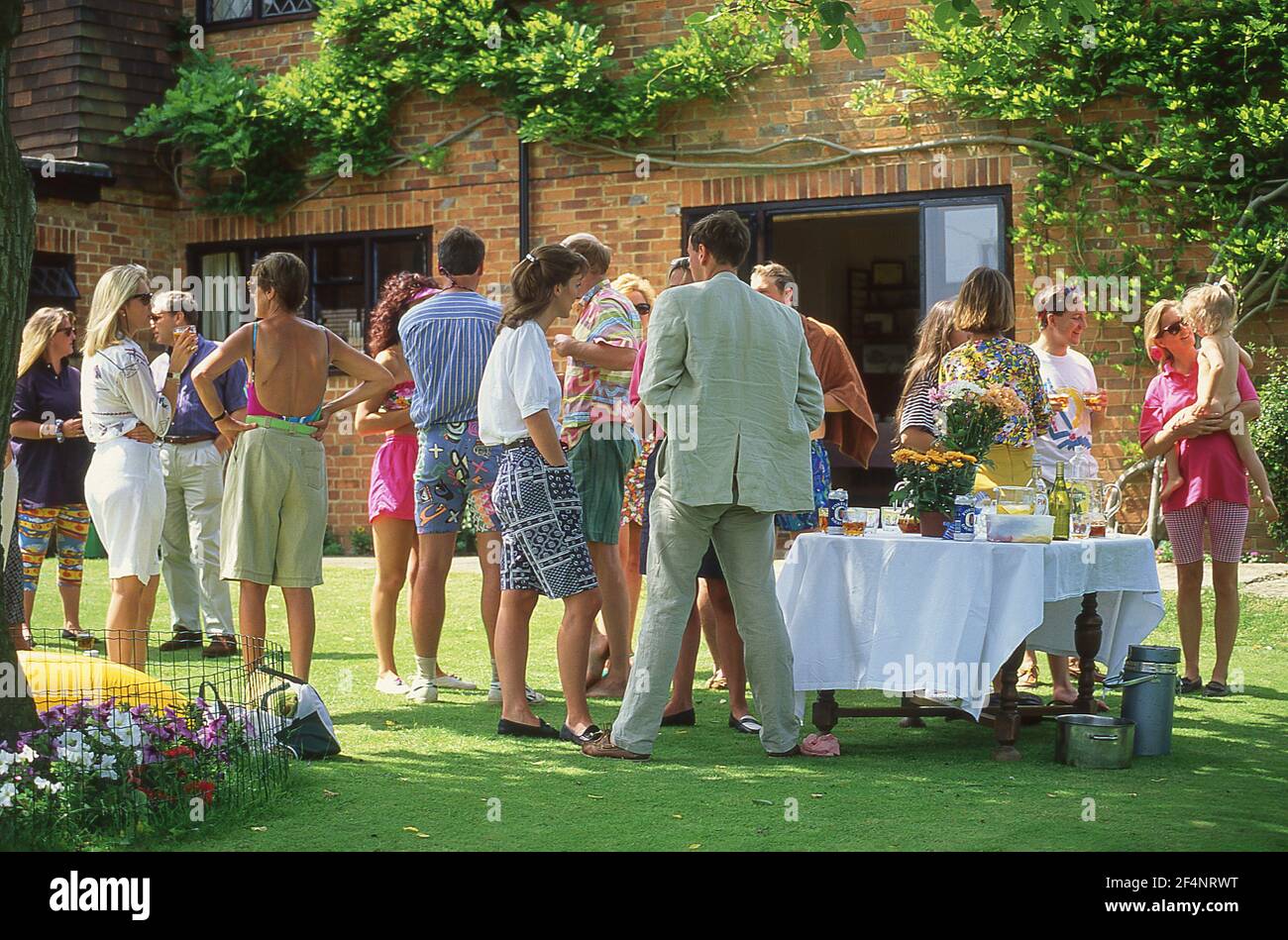 Fête jardin d'été, Warren Row, Berkshire, Angleterre, Royaume-Uni Banque D'Images