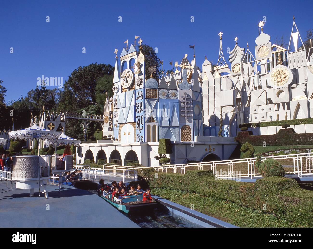 "C'est un petit monde' l'attraction, Disneyland, Anaheim, Californie, États-Unis d'Amérique Banque D'Images