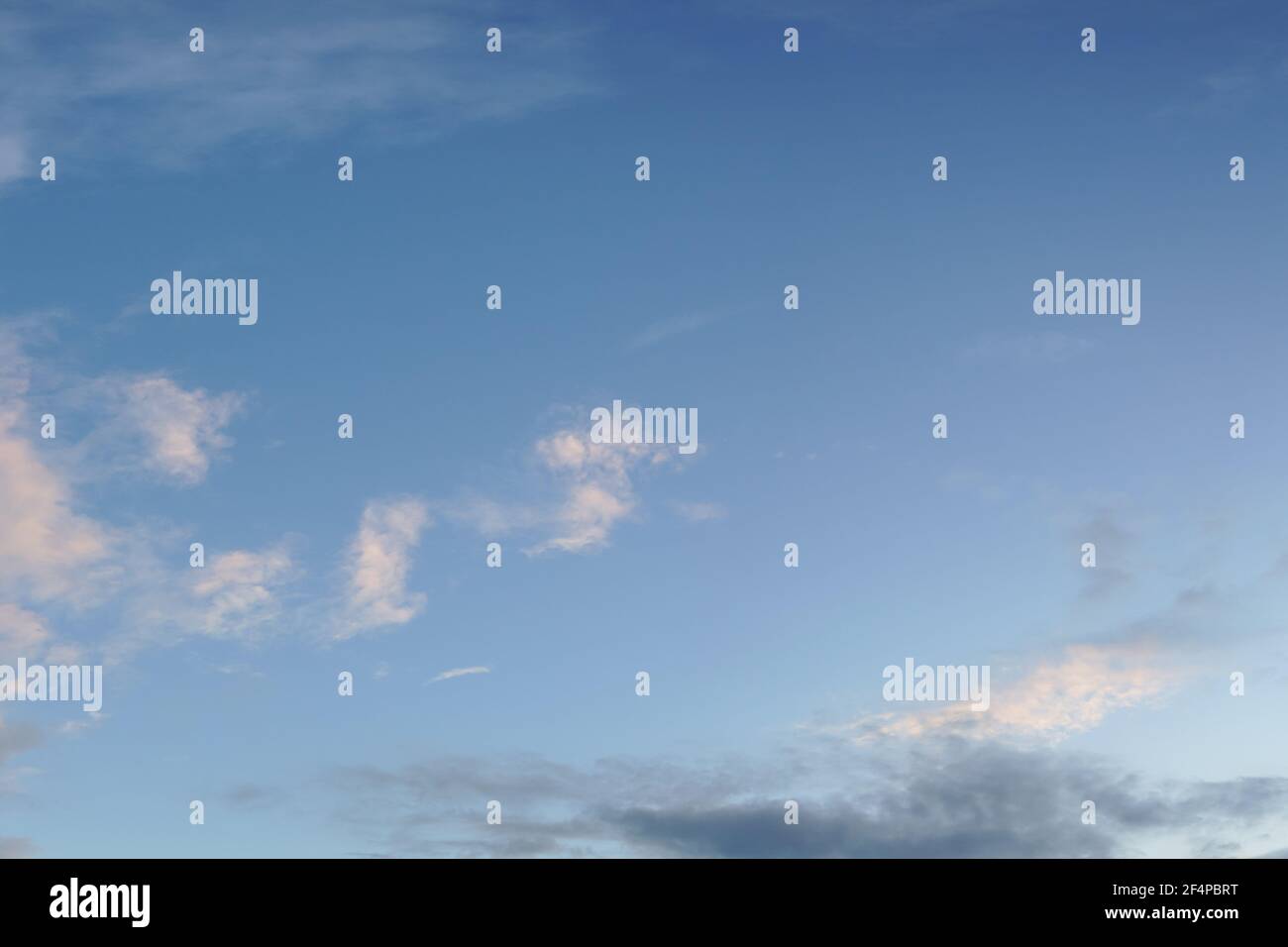 Fond naturel : ciel spectaculaire au coucher du soleil Banque D'Images