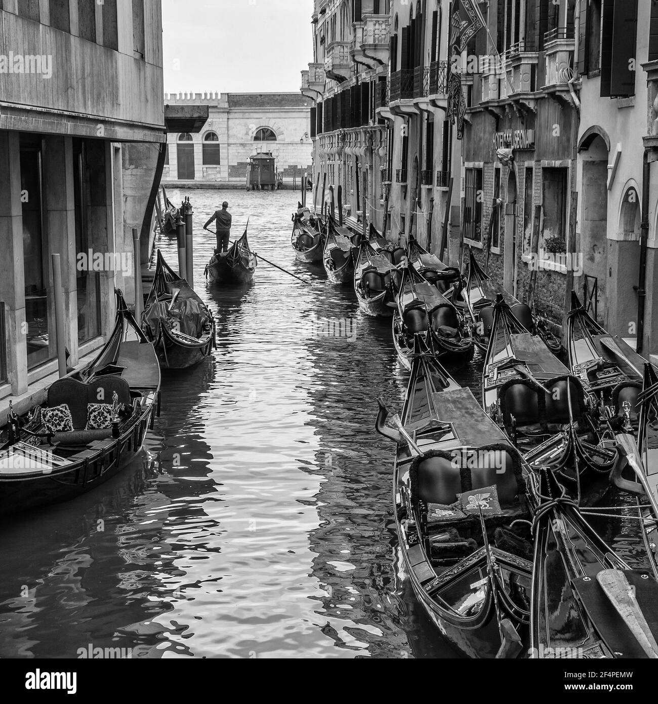 Vieille Venise, canal avec des bateaux Banque D'Images