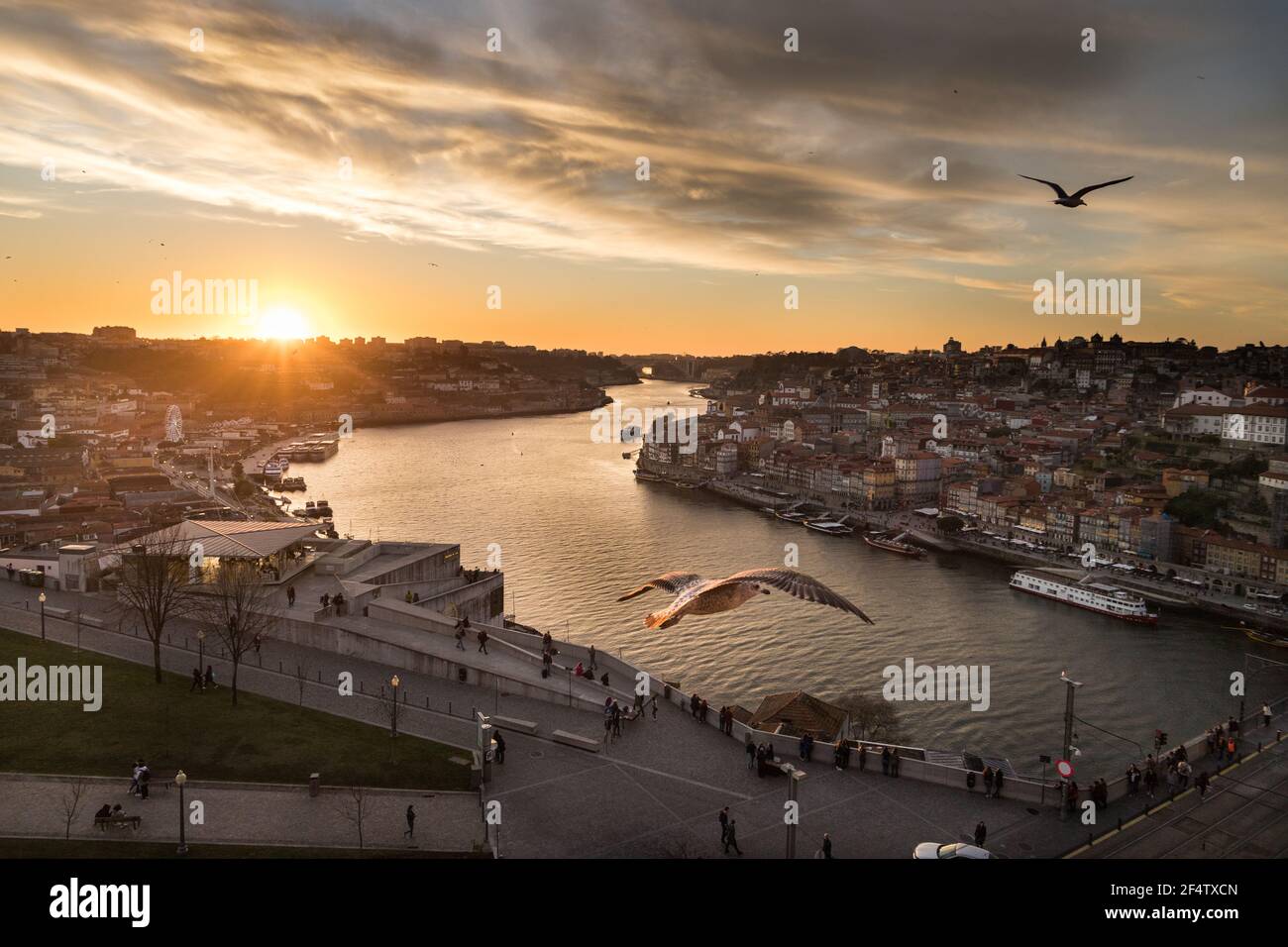 Coucher de soleil, à Porto, Portugal Banque D'Images