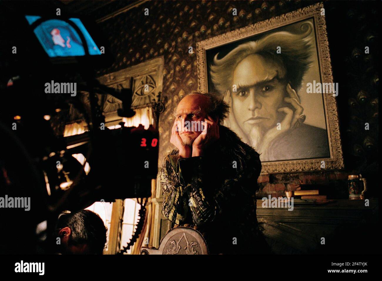 JIM CARREY DANS LA SÉRIE D'ÉVÉNEMENTS MALHEUREUX DE LEMONY SNICKET (2004), DIRIGÉ PAR BRAD SILBERLING. Crédit : PHOTOS / Album PARAMOUNT Banque D'Images
