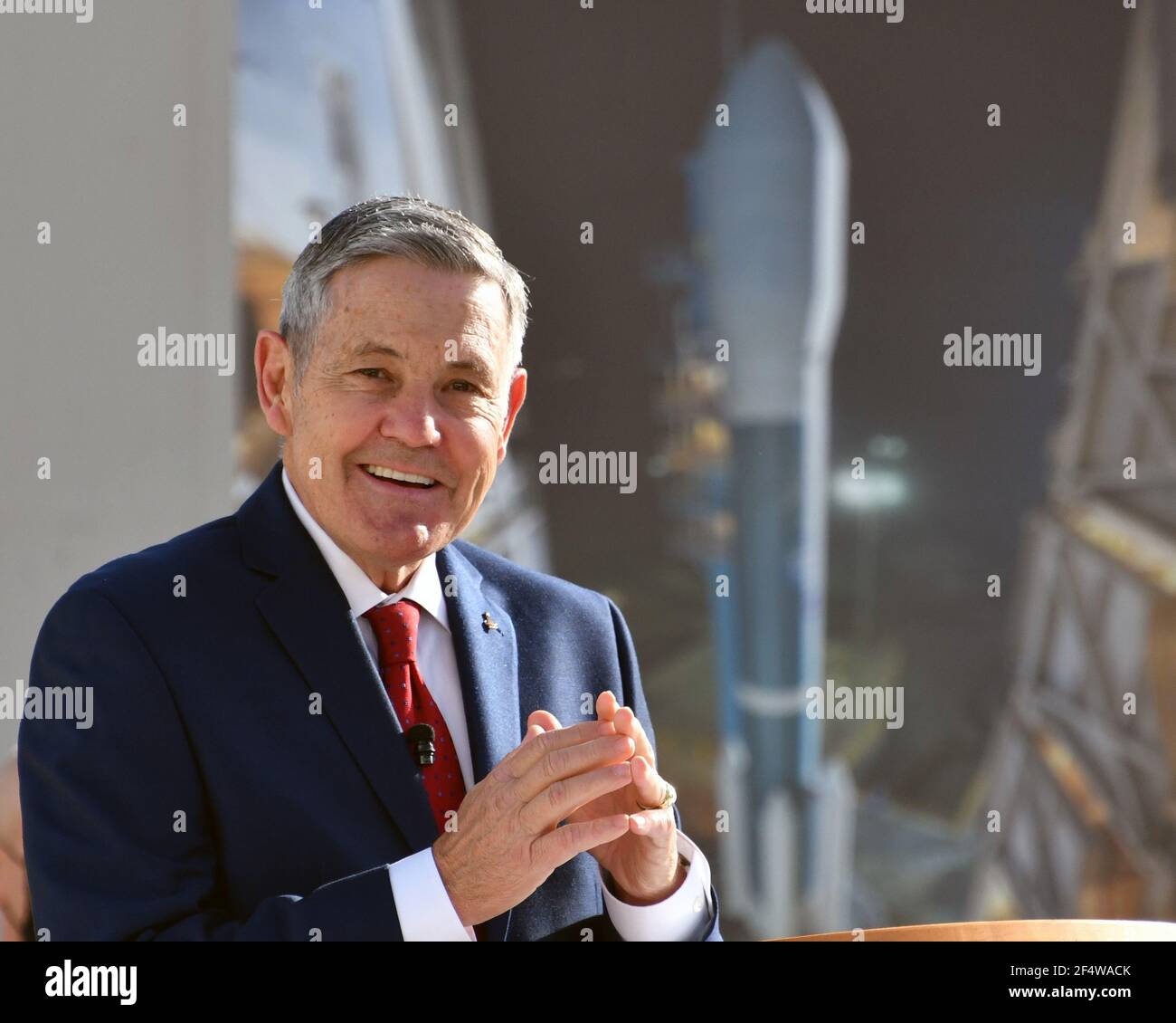 Kennedy Space Center, États-Unis. 23 mars 2021. Le directeur du centre, Bob Cabana, prend la parole à l'ouverture de l'exposition Delta II au Kennedy Space Center Visitors Centre, en Floride, le mardi 21 mars 2021. Photo de Joe Marino/UPI crédit: UPI/Alay Live News Banque D'Images