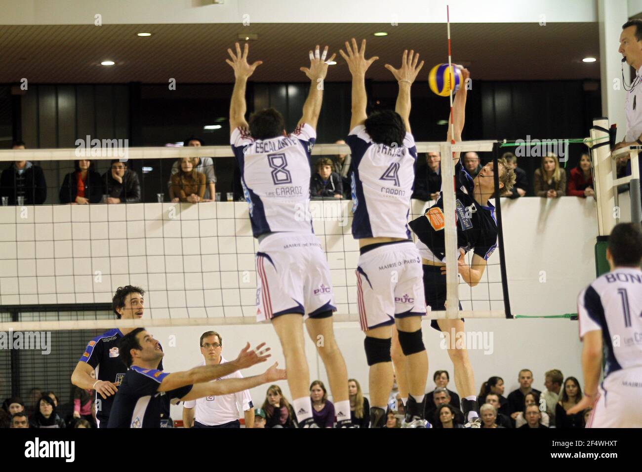 VOLLEY-BALL - CHAMPIONNAT DE FRANCE PRO A 2010-2011 - NANTES (FRA) - 19/02/2011 - PHOTO : JEAN MARC MOUCHET / DPPI - NANTES V PARIS - KAREL LINZ (NANTES) Banque D'Images