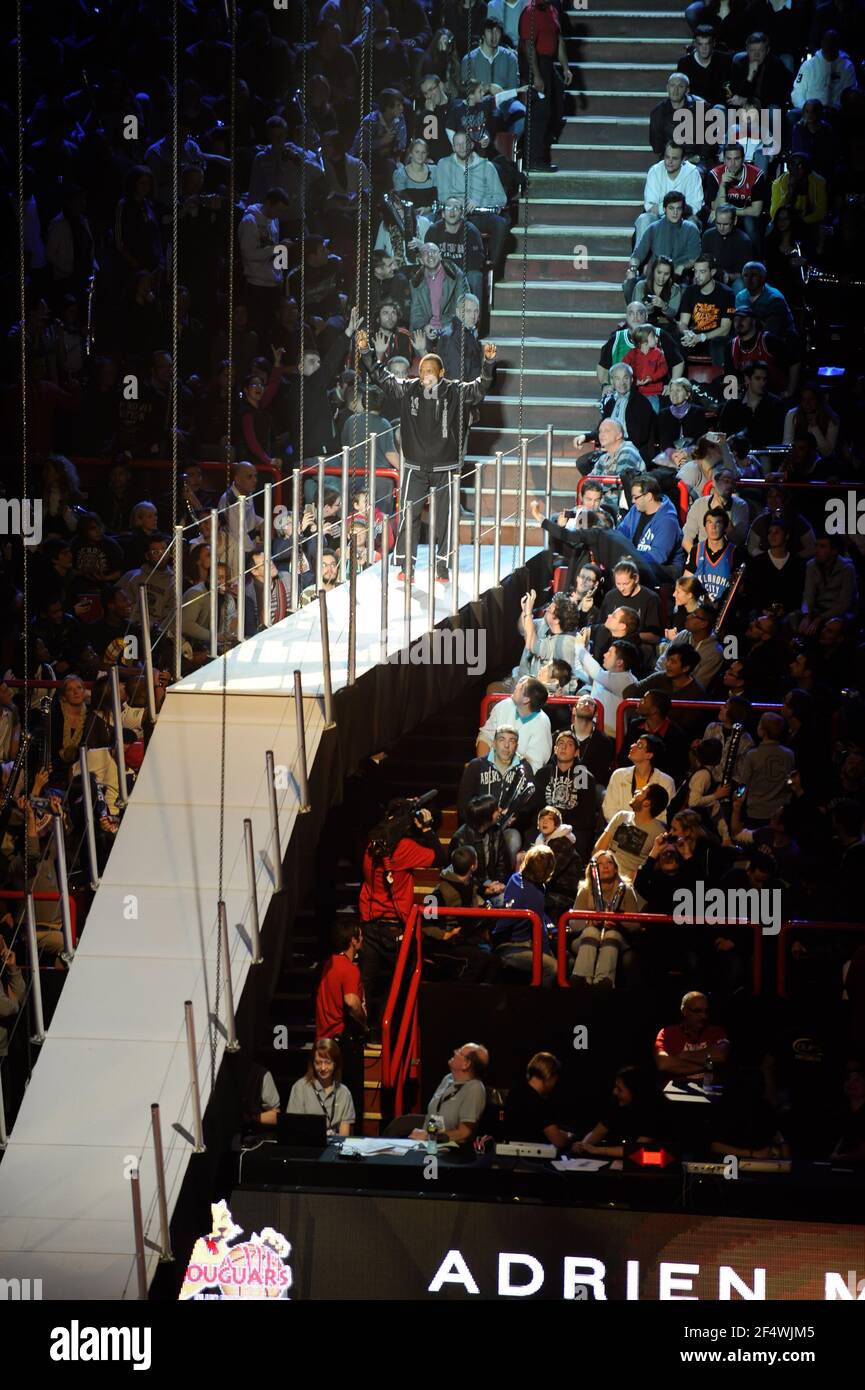 BASKET-BALL - ALL STAR GAME 2011 - BERCY - PARIS (FRA) - 29/12/2011 - PHOTO : JEAN-FRANÇOIS MOLLIERE / DPPI - AMBIANCE Banque D'Images