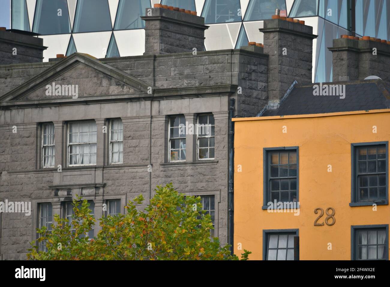 Anciens bâtiments commerciaux dans le centre-ville de Dublin, Irlande. Banque D'Images