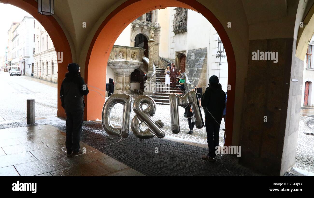 Eetwas seltener zu sehen , eine Hochzeit während der Corona Pandemie in Görlitz am 20.03.2021 Banque D'Images