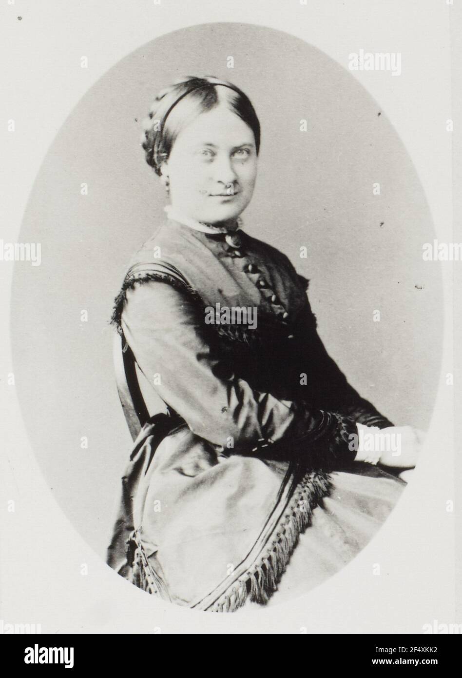 Portrait de Minna Nanitz (1842-1903, chanteur). Plateau albumine sur carton (carte de visite avec impression studio Recto et Verso) Banque D'Images