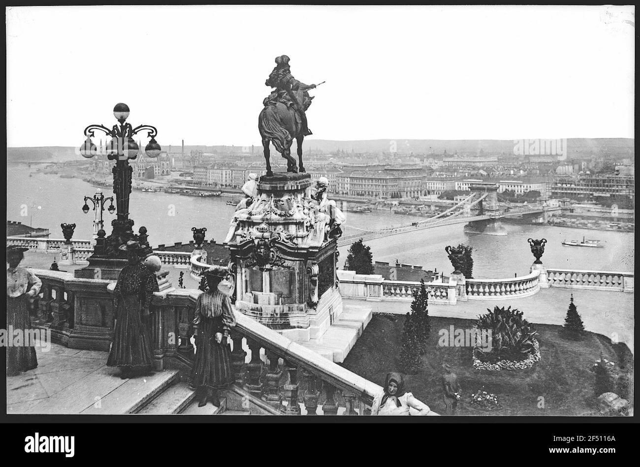 Budapest. Burggarten surplombant le Danube et le monument Prinz Eugen Banque D'Images