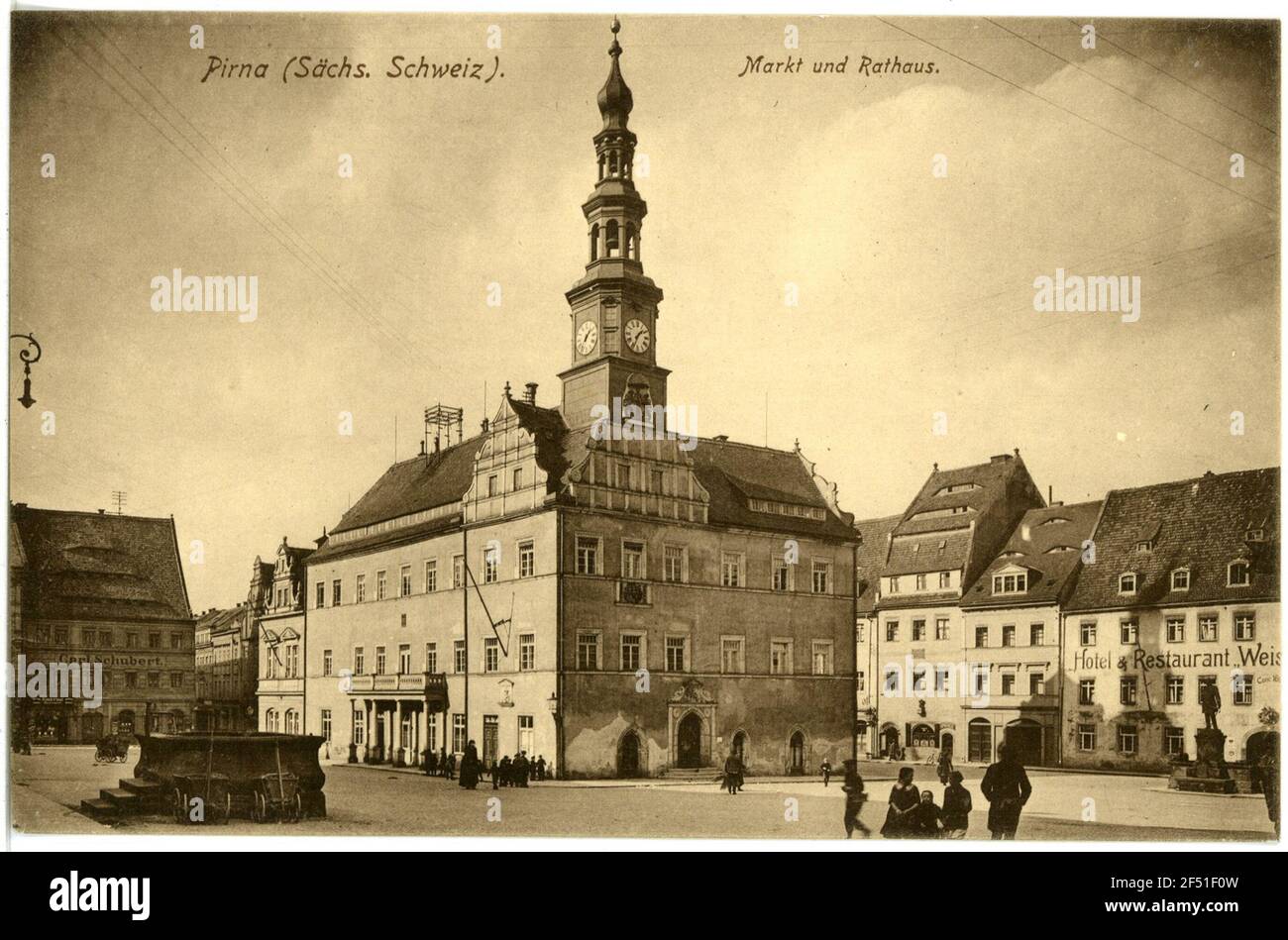 Marché et hôtel de ville Pirna. Marché et hôtel de ville Banque D'Images