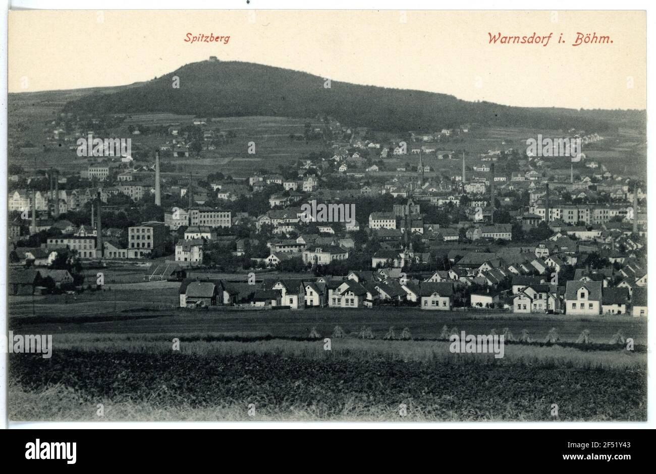 Vue sur Warnsdorf et sur Spitzberg Warnsdorf. Vue sur Warnsdorf U-. d. Spitzberg Banque D'Images