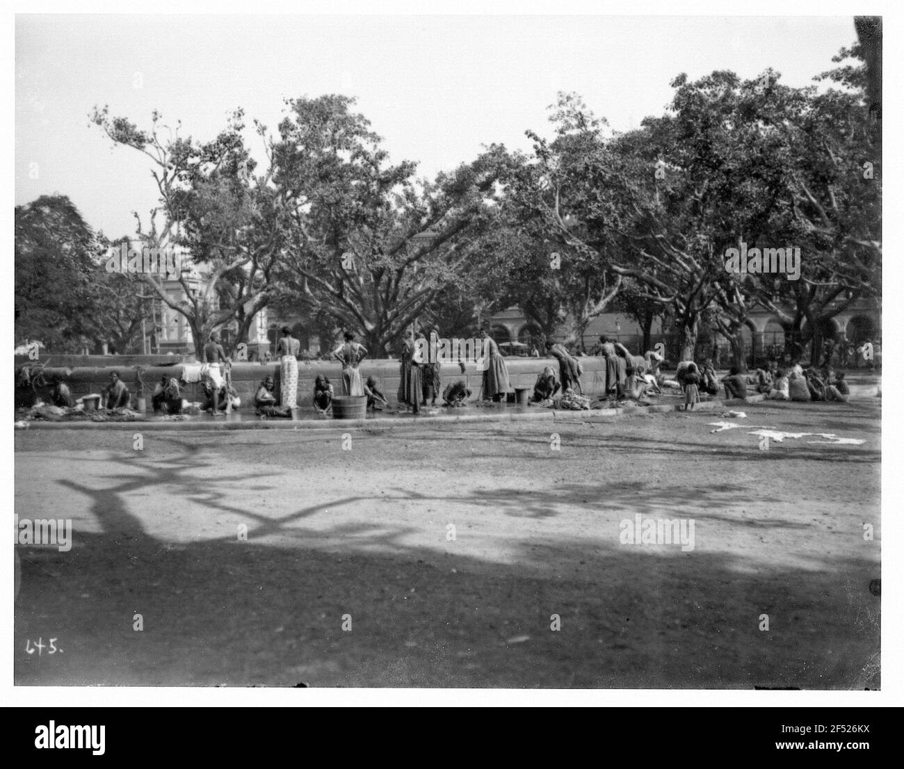 Bombay (Inde). Blanchisserie urbaine. Femmes en lavage de linge Banque D'Images