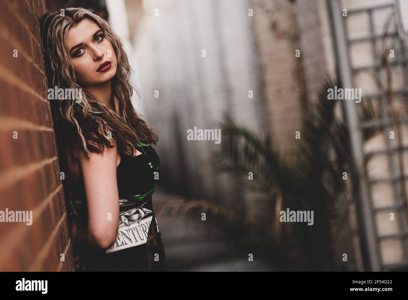 Baby Queen (Bella Latham) joue sur scène pour l'ambassade de musique britannique dans le cadre de SXSW Online 2021. Banque D'Images