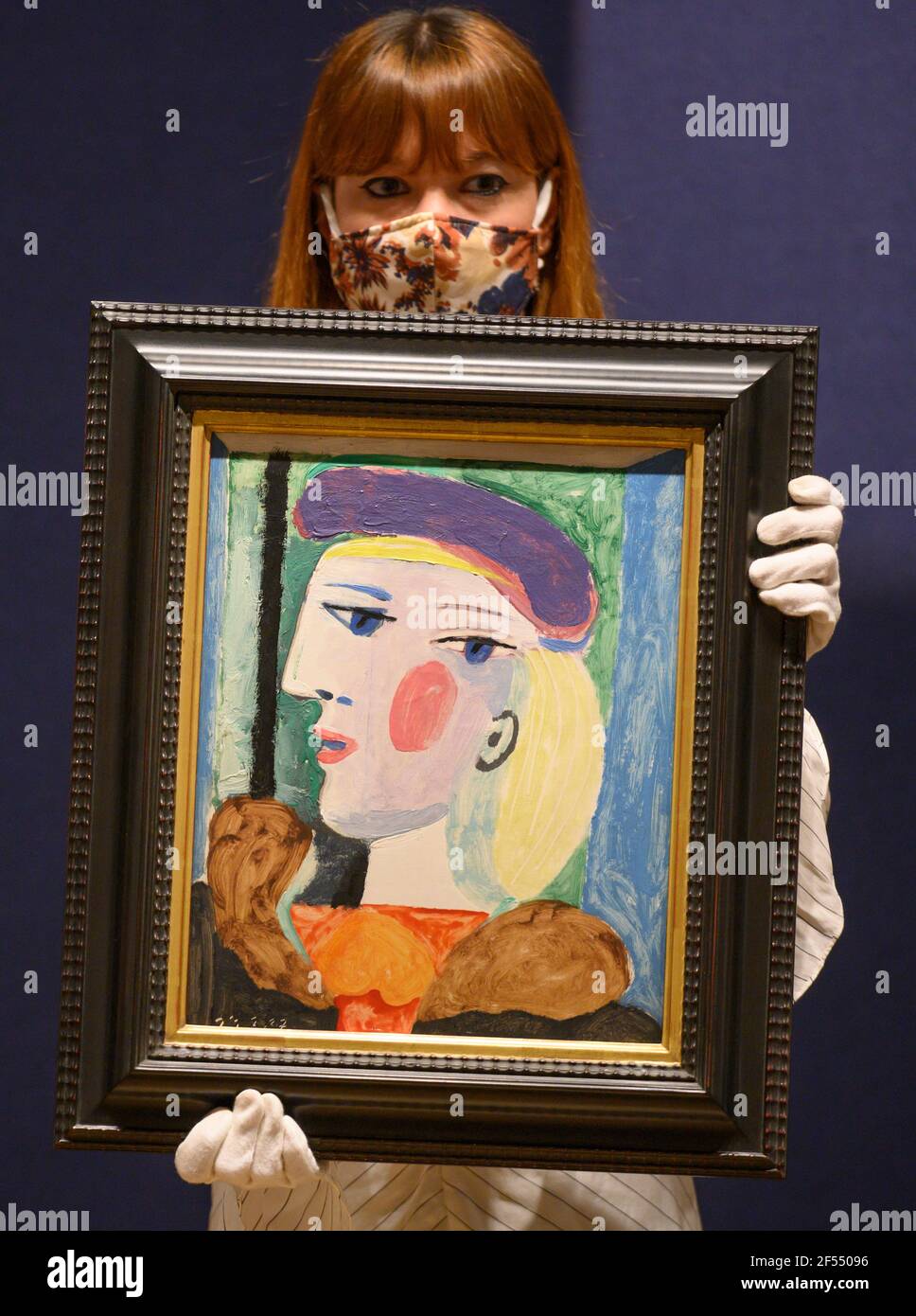 Bonhams, Londres, Royaume-Uni. 24 mars 2021. Un grand portrait Picasso qui n'a pas été vu depuis près de 40 ans, femme au Béret mauve, estimation 10,000,000-15,000,000, sera offert à la vente de Bonhams Impressionniste et d'Art moderne à New York le jeudi 13 mai. Femme au Béret mauve, peinte en 1937, l’une des années les plus fructueuses de l’artiste au cours de laquelle il produit également Guernica. C'est l'une des nombreuses représentations de Marie-Thérèse Walter peintes au Tremblay-sur-Mauldre. Crédit : Malcolm Park/Alay Live News Banque D'Images