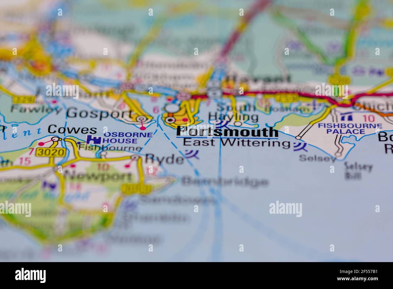 Portsmouth affiché sur une carte géographique ou une carte routière ...