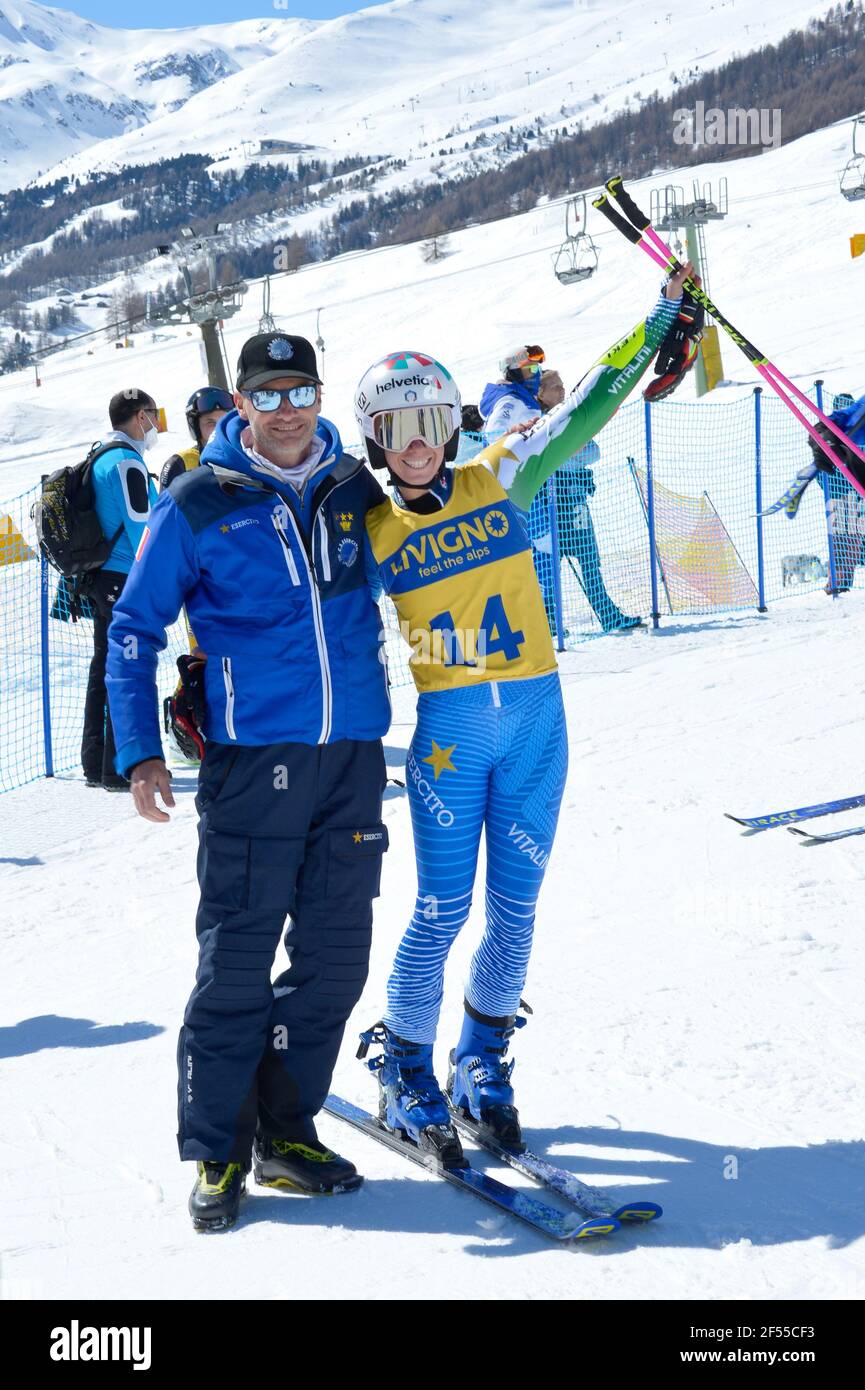 Livigno, Livigno, Italie, 24 mars 2021, bonheur de Marta Bassino le gagnant du slalom géant lors des championnats italiens absolus de ski alpin 2021, course de ski alpin - photo Giorgio Panacci / LM Banque D'Images