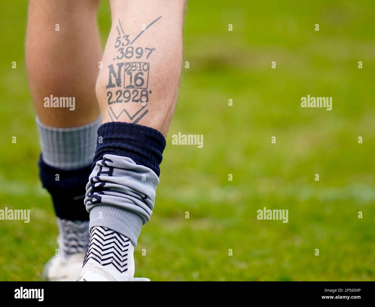 Un tatouage sur le veau de sale Sharks aile Byron McGuigan lors d'un Gallagher Premiership Round 14 Rugby Union Match, dimanche 21 mars 2021, dans Eccles, ONU Banque D'Images