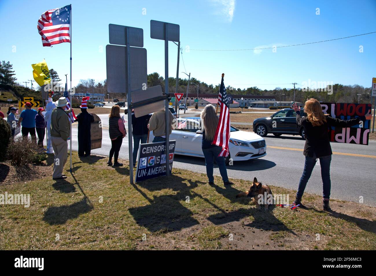 Un rassemblement contre la censure à Cape Cod, aux États-Unis. Combattre la censure hors du lot. Banque D'Images