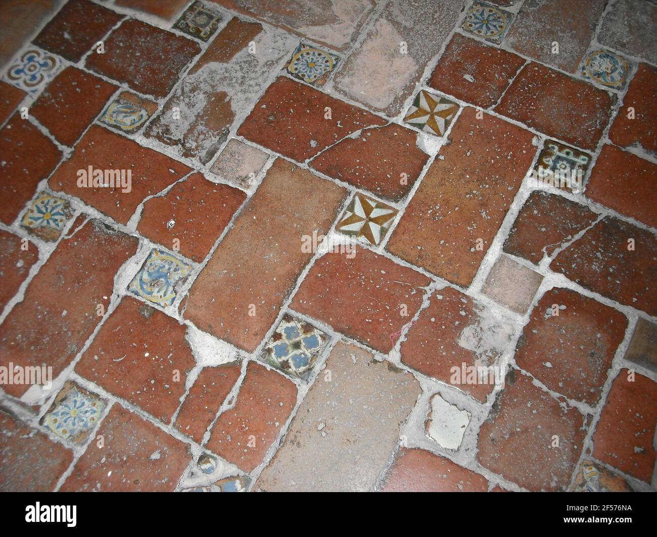 Sol carrelé de briques, palais de l'Alhambra, Grenade, Espagne. Banque D'Images