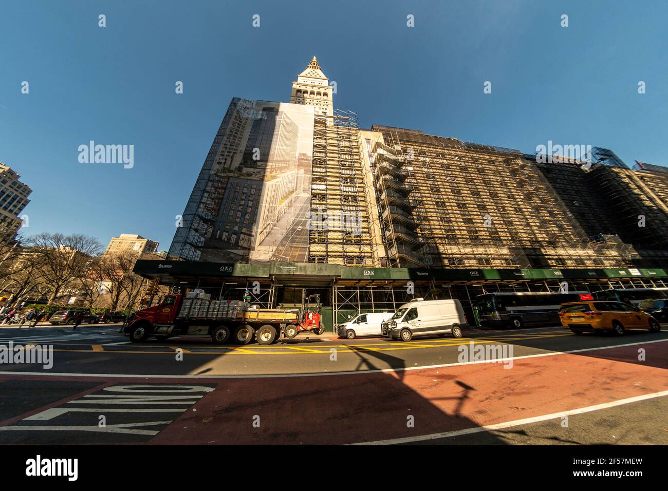 L'ancien Metropolitan Life Building, maintenant renommé et rénové en l'immeuble One Madison Avenue, à New York, le mardi 9 mars 2021. (© Richard B. Levine) Banque D'Images