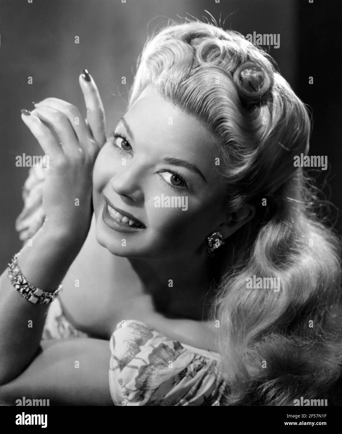 FRANCES LANGFORD (1913-2005) chanteuse et actrice américaine vers 1945 Banque D'Images