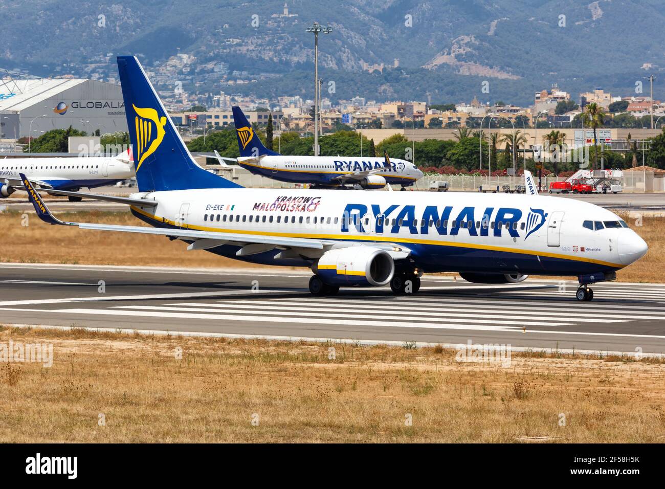 Palma de Majorque, Espagne - 22 juillet 2018 : décollage de l'avion Ryanair Boeing B737-800 à l'aéroport de Palma de Majorque en Espagne. Banque D'Images