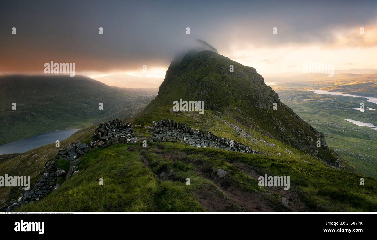 Géographie / voyage, Grande-Bretagne, Ecosse, Mt. Suilven, Scottish Highlands, automne, droits-supplémentaires-déstockage-Info-non-disponible Banque D'Images