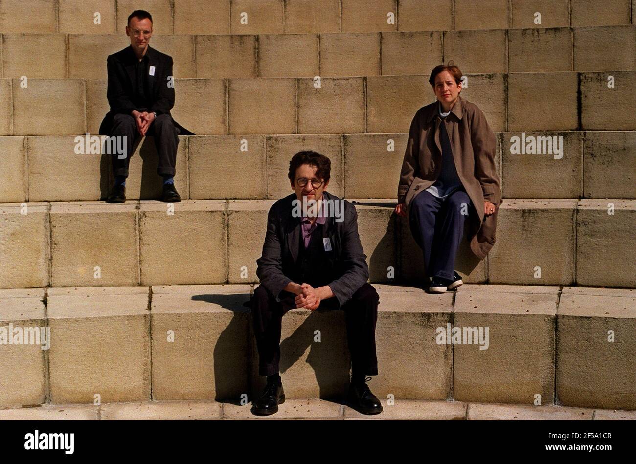 Ellipsis Jonathon front Samantha et Tom, de retour, dans le Hackney Community College l'une des entrées de la nouvelle édition de londres Banque D'Images