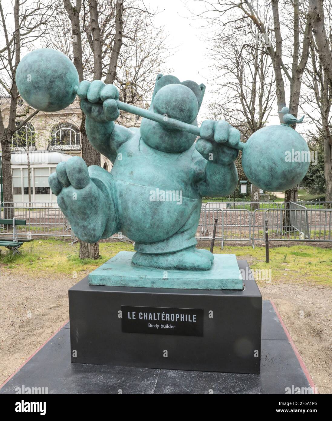 LE CHAT DE PHILIPPE GELUCK VINGT SCULPTURES SUR LES CHAMPS ELYSÉES ...