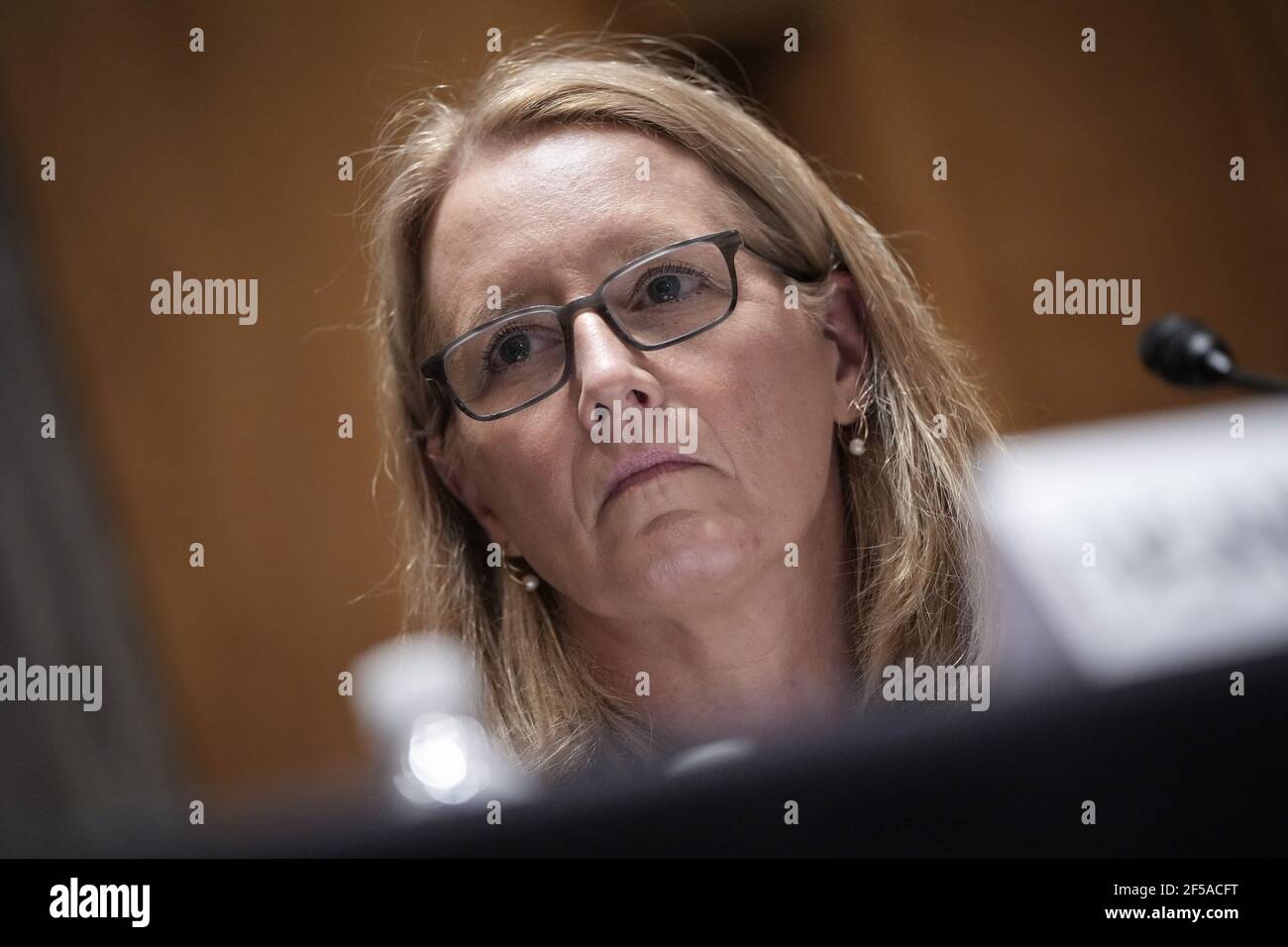 Washington, États-Unis. 25 mars 2021. Deanne Criswell, nommée administratrice de la Federal Emergency Management Agency (FEMA), témoigne lors de son audition de confirmation devant le Comité sénatorial de la sécurité intérieure et des affaires gouvernementales à Capitol Hill le 25 mars 2021 à Washington. Si elle est confirmée, Criswell deviendra la première femme à diriger la FEMA. Photo de piscine par Drew Angerer/UPI crédit: UPI/Alay Live News Banque D'Images