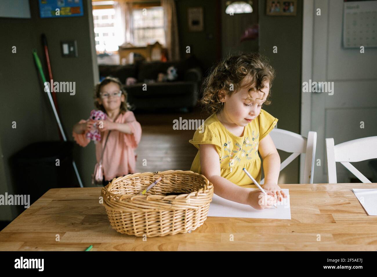 Fille Jumelle Banque D Image Et Photos Alamy