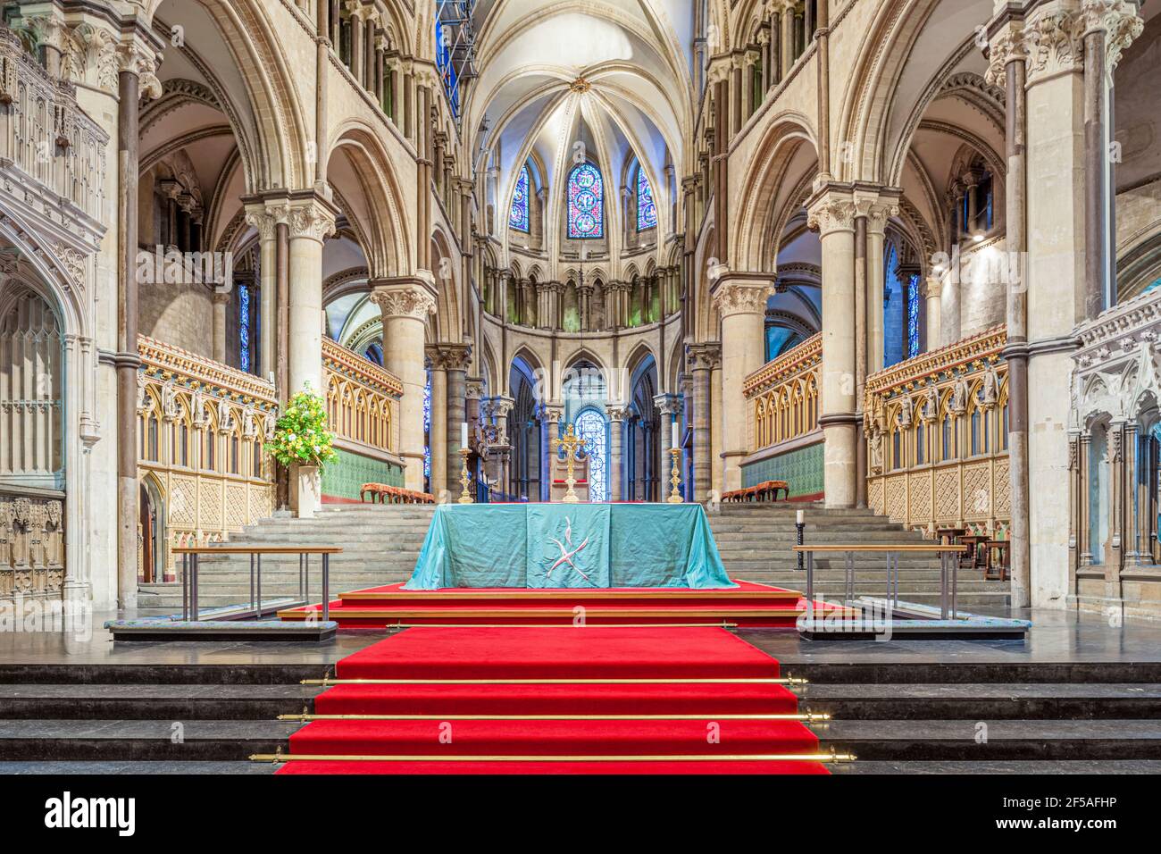 Le haut autel à la cathédrale de Canterbury, Kent, Angleterre Royaume-Uni Banque D'Images