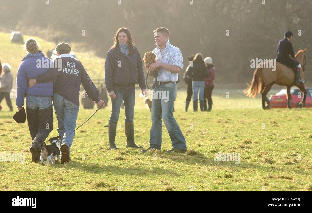 LES SUPPORTERS DE LA CHASSE DE BEAUFORT SE RENCONTRENT LE 27/12/04 PILSTON Banque D'Images LES SUPPORTERS DE LA CHASSE DE BEAUFORT SE RENCONTRENT LE 27/12/04 PILSTON Banque D'Images