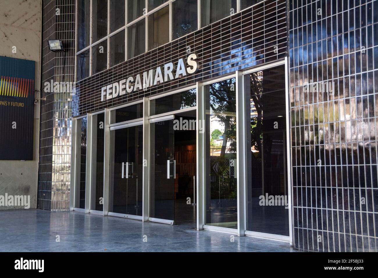 FEDECAMARAS est la principale organisation d'associations d'entreprises au Venezuela, composée d'hommes d'affaires de tous les secteurs économiques du pays. Le presi Banque D'Images