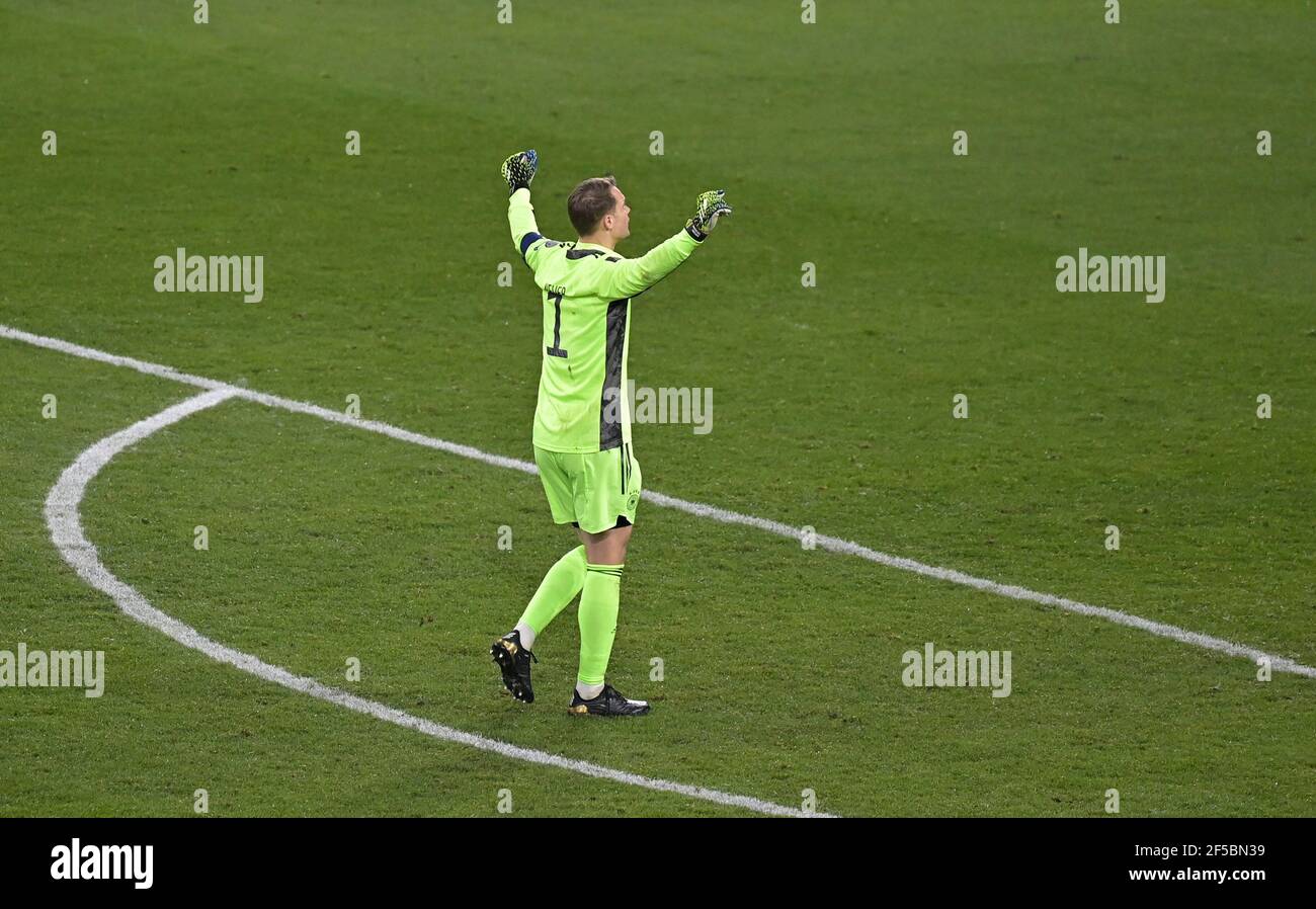 Football Football Coupe Du Monde Qualificatifs Europe Groupe J Allemagne Islande Msv Arena Duisburg Allemagne 25 Mars 2021 Manuel Neuer En Allemagne Celebre Reuters Tobias Schwarz Photo Stock Alamy