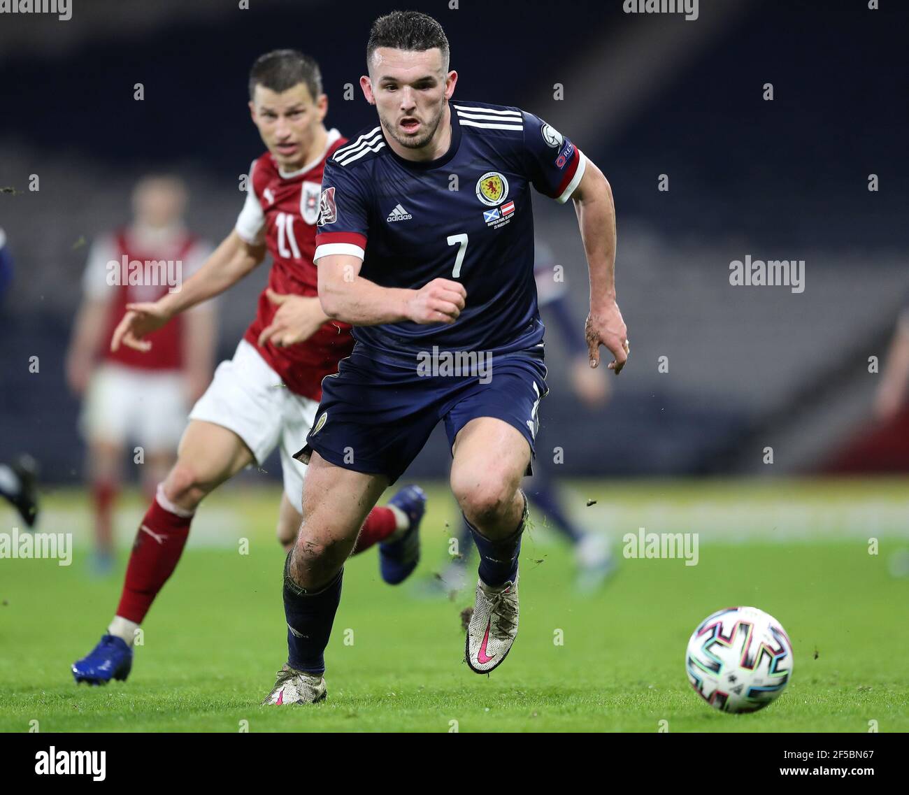 John McGinn en Écosse pendant le match de qualification de la coupe du monde de la FIFA 2022 à Hampden Park, Glasgow. Date de la photo: Jeudi 25 mars 2021. Banque D'Images