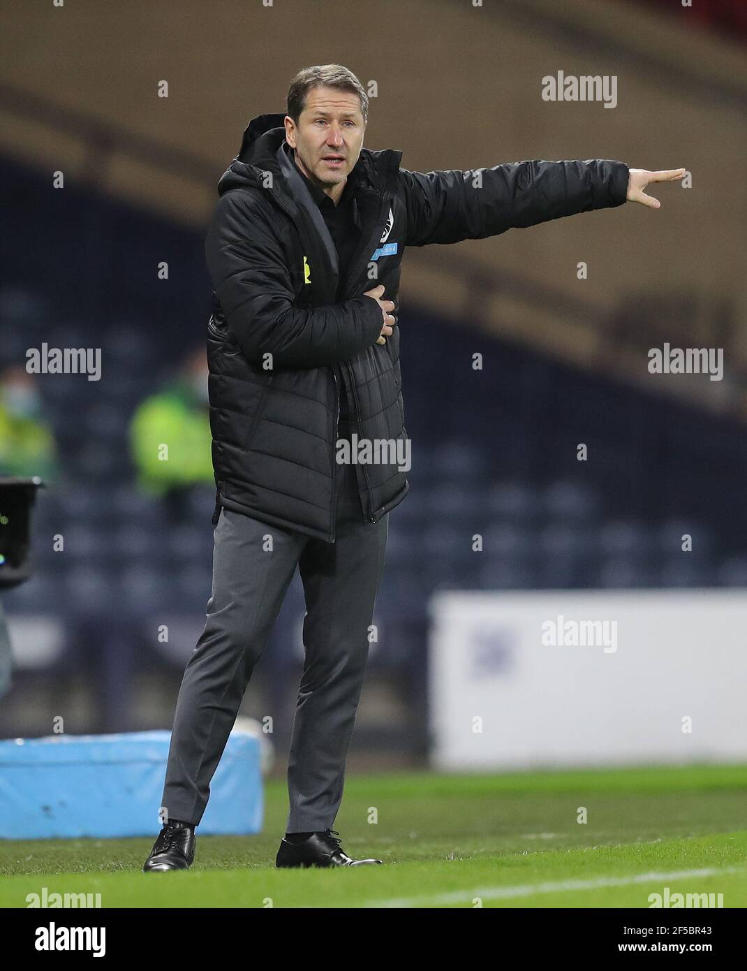 Franco Foda, entraîneur-chef autrichien, en ligne de contact lors du match de qualification de la coupe du monde de la FIFA 2022 au parc Hampden, à Glasgow. Date de la photo: Jeudi 25 mars 2021. Banque D'Images
