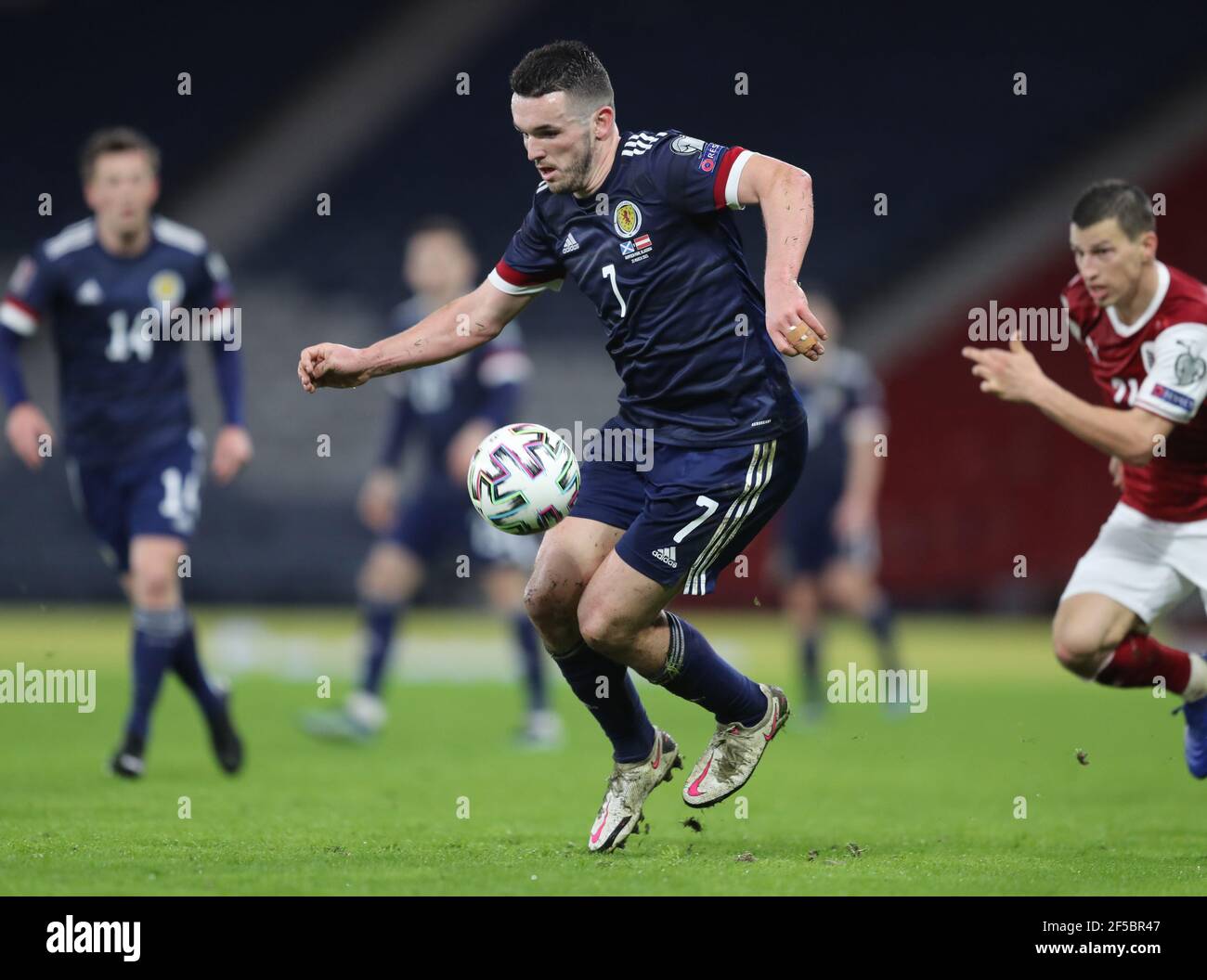 John McGinn en Écosse pendant le match de qualification de la coupe du monde de la FIFA 2022 à Hampden Park, Glasgow. Date de la photo: Jeudi 25 mars 2021. Banque D'Images