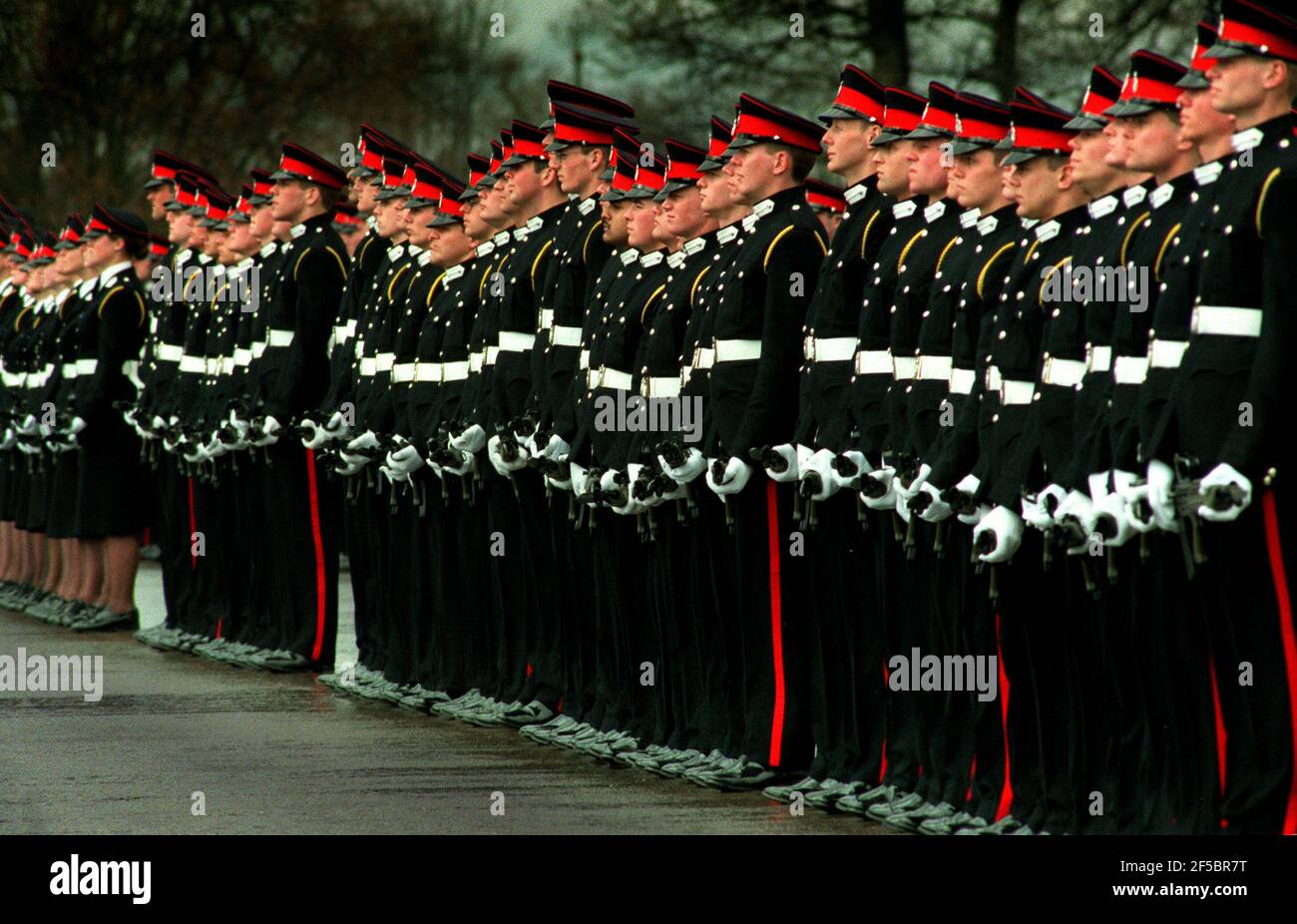 Sandhurst British Army Staff College avril 1998Cadets officiers pendant le Parade des souverains à Sandhurst Banque D'Images