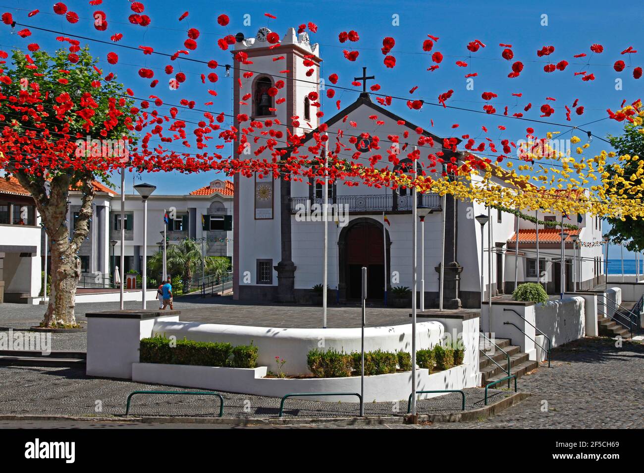 Géographie / voyage, Portugal, Ile de Madère, lieu de pèlerinage Ponta Delgada, église de pèlerinage, fête, droits-supplémentaires-déstockage-Info-non-disponible Banque D'Images